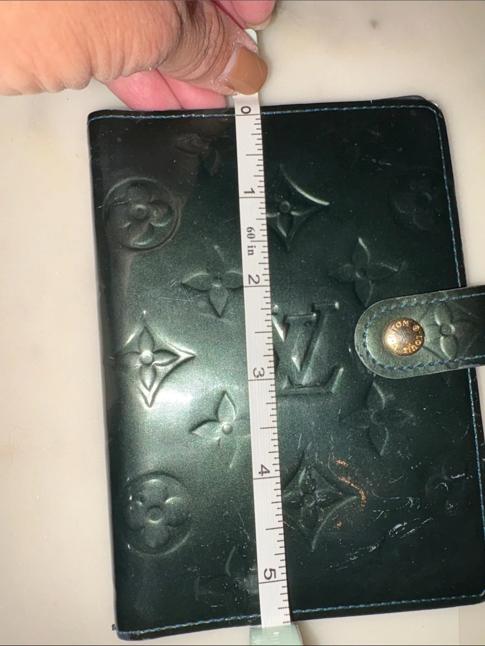 Authentic Louis Vuitton Emerald Green Monogram Vernis Leather Card & Agenda